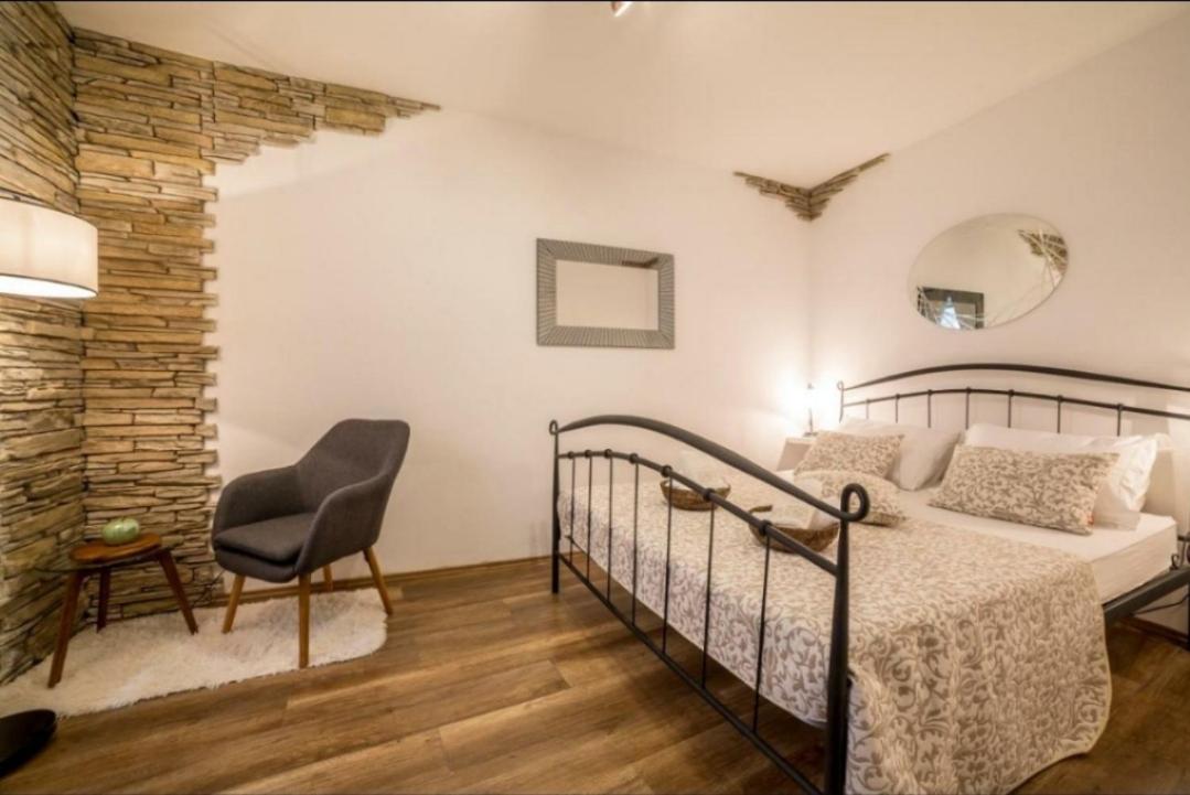 Iron Gates Apartments Сплит Екстериор снимка