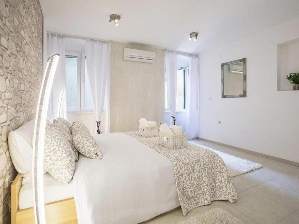 Iron Gates Apartments Сплит Екстериор снимка
