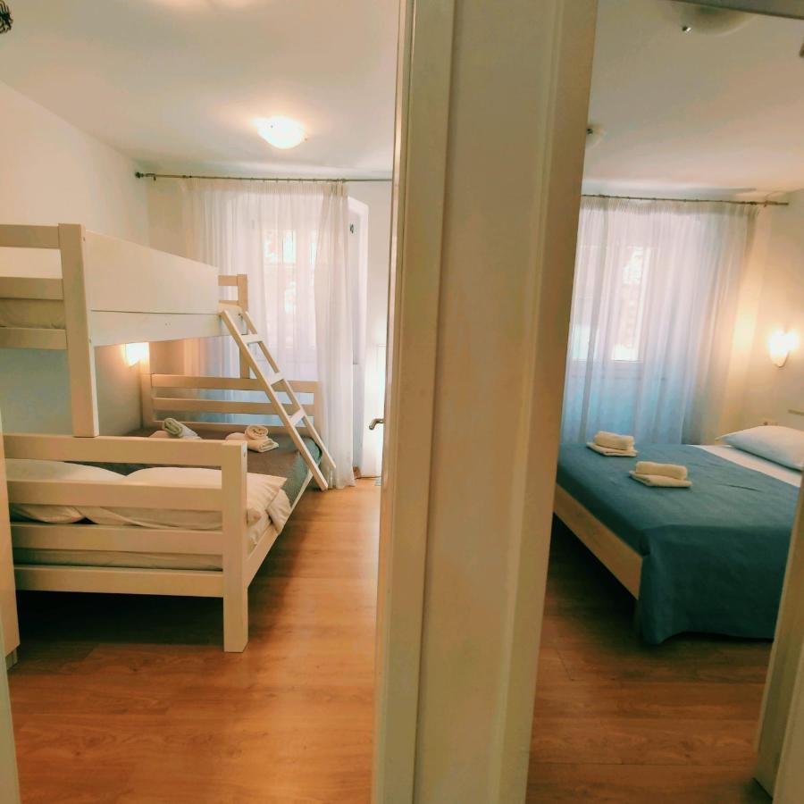 Iron Gates Apartments Сплит Екстериор снимка
