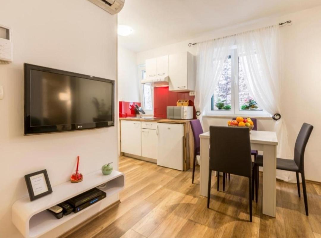 Iron Gates Apartments Сплит Екстериор снимка