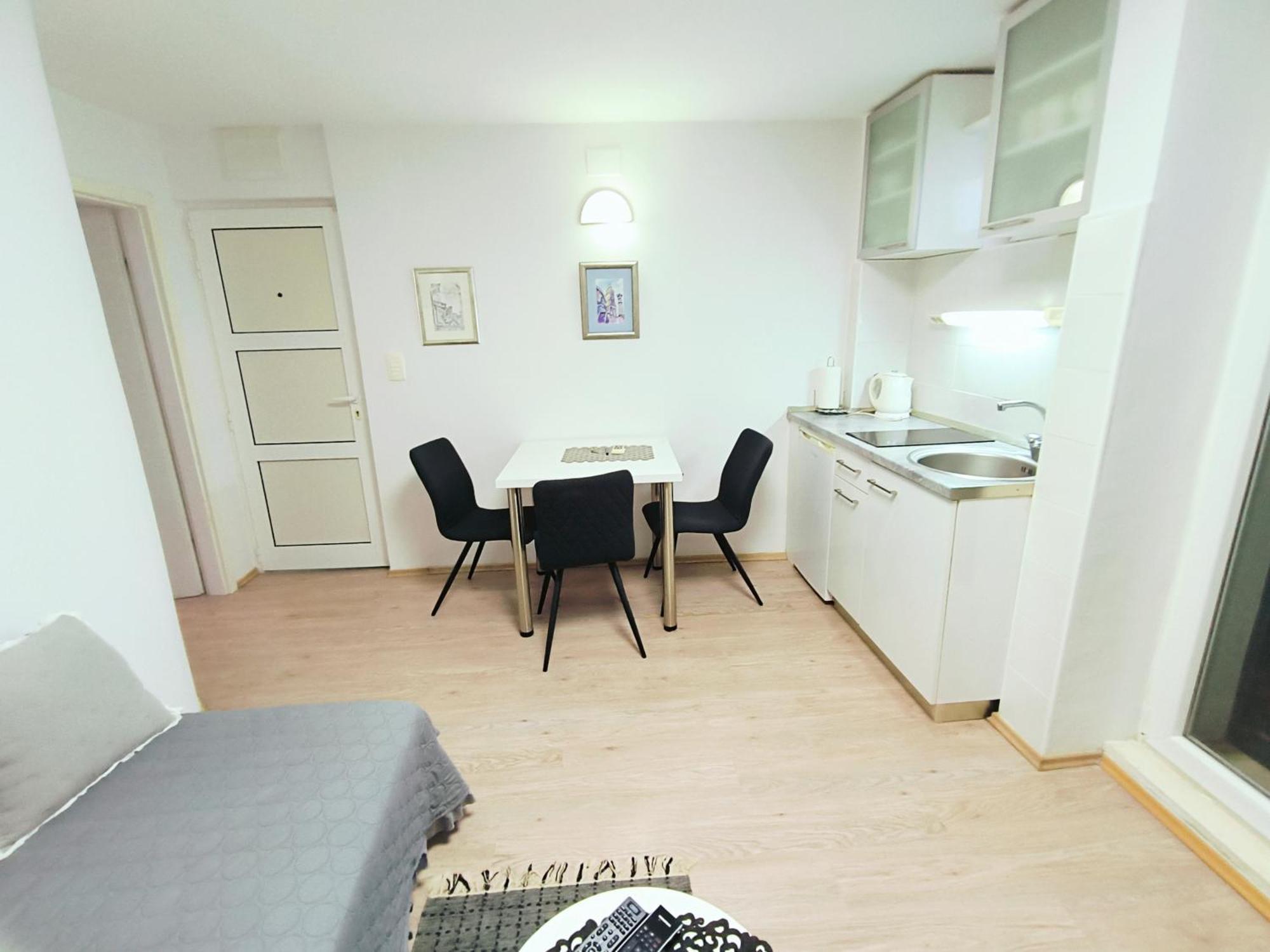 Iron Gates Apartments Сплит Екстериор снимка