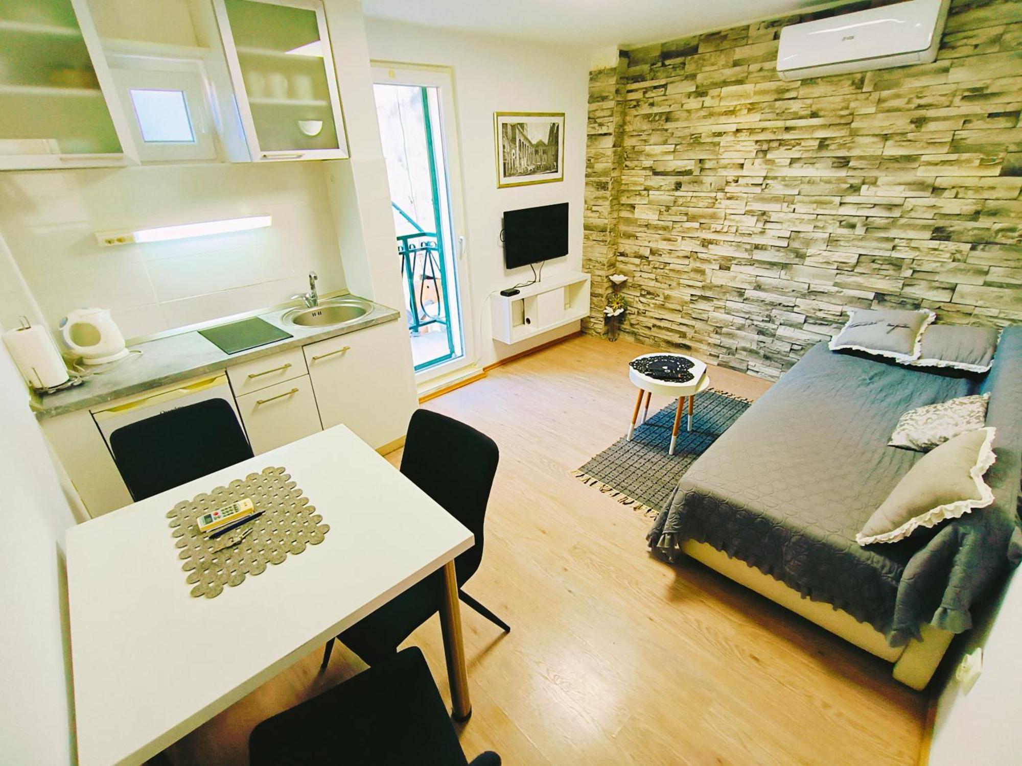 Iron Gates Apartments Сплит Екстериор снимка