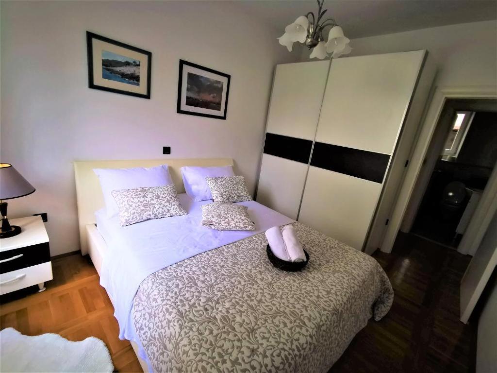 Iron Gates Apartments Сплит Екстериор снимка